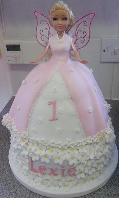 Fairy Princess - Cake by GracieCakes