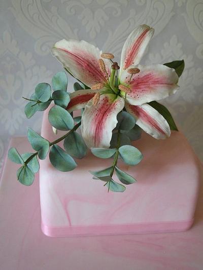 Oriental Lily - Cake by Claire's Cakes and Bakes