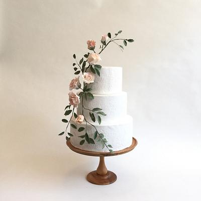 Lace and roses - Cake by SweetGeorge