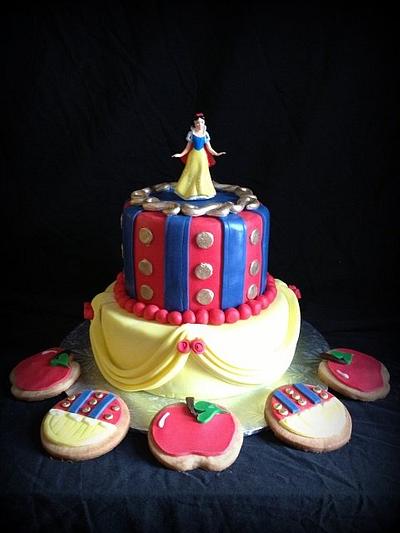 Snow White Birthday - Cake by Jennifer Jeffrey