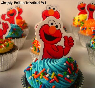 Elmo Theme Cake and Cupcakes - Cake by Shelly-Anne