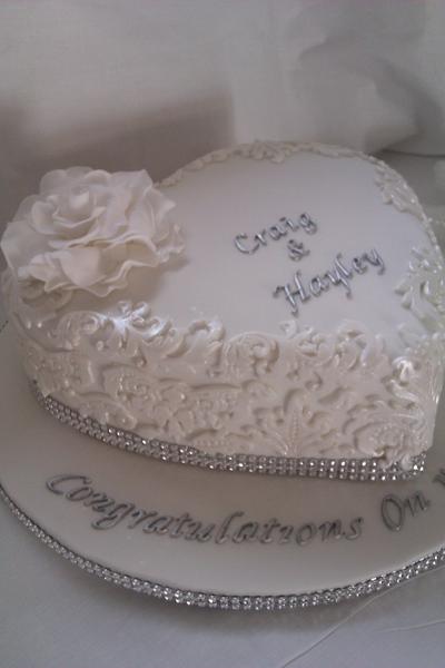Heart engagement cake - Cake by Suzanne