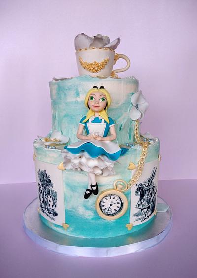 Alice - Cake by Dari Karafizieva
