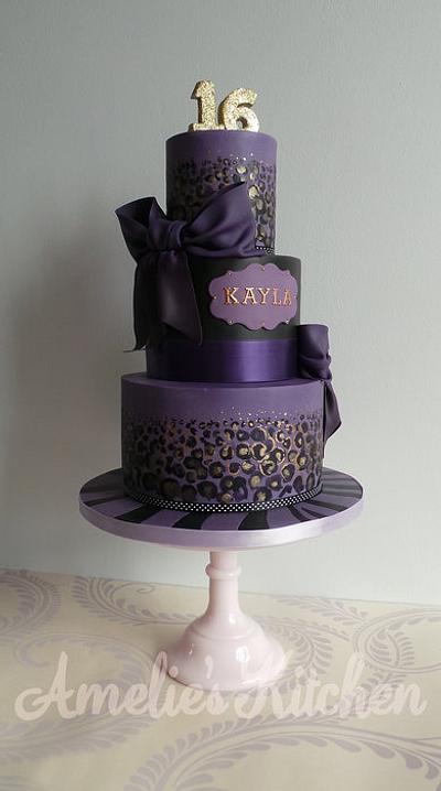 Leopard print in purple, gold and black - Cake by Helen Ward