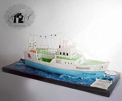 Fishing Ship - Cake by Daniel Diéguez
