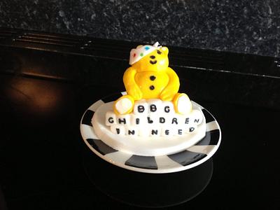Children in Need Pudsey Bear Cake Topper - Cake by Tanya Morris