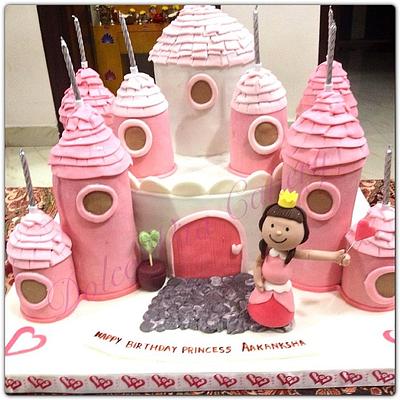 Princes Castle - Cake by Dolce Vita Cakery