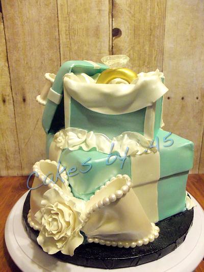 Tiffany Gift Box with "Diamond" Ring - Cake by Cakes by .45