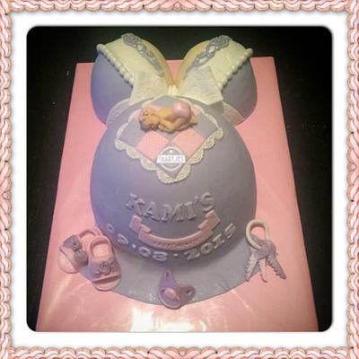 Baby Girl Belly Cake - Cake by Taartjes Toko 