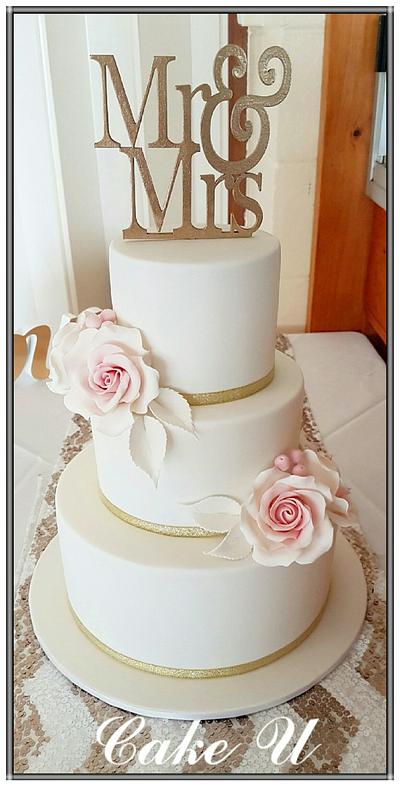 Wedding Cake - Cake by Veronica - @cakeuvee 
