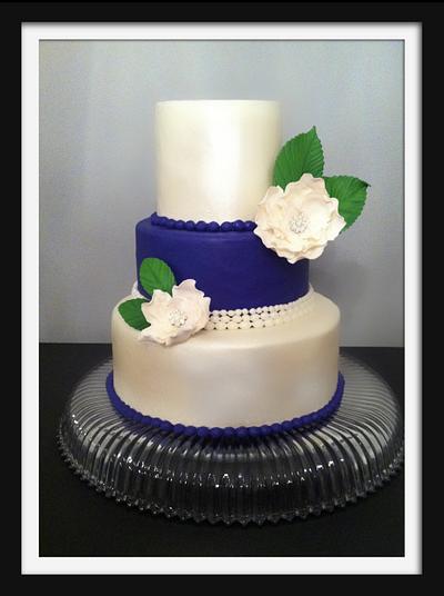 purple & pearl fondant cake - Cake by kaceymaycakes