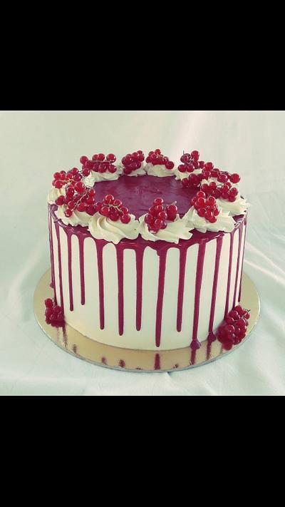 Drip cake  - Cake by K. Vitlov