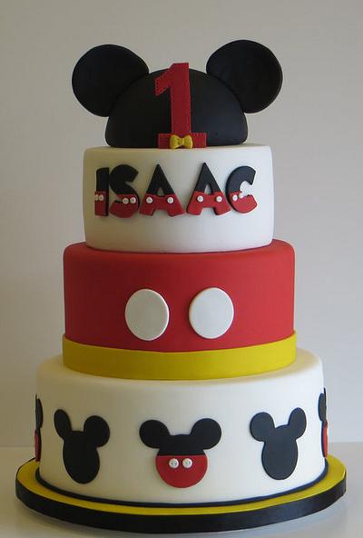 Mickey Mouse cake - Cake by Chantilly Cake Designs - Beth Aguiar