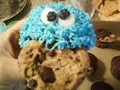 Cookie Monster Cupcakes - Cake by Monsi Torres