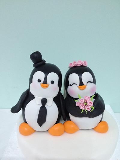 Married Penguins - Cake by Laura