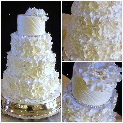 Ruffle wedding cake - Cake by Tickety Boo Cakes