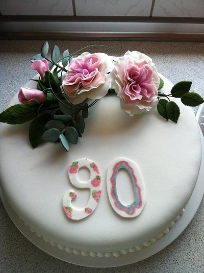 My grandmother turned 90  - Cake by Mette