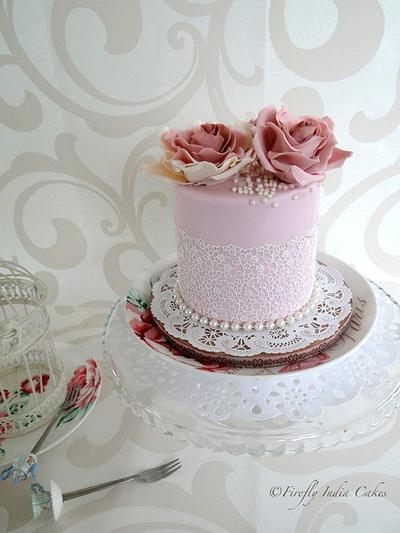 Rosy Roses - Cake by Firefly India by Pavani Kaur