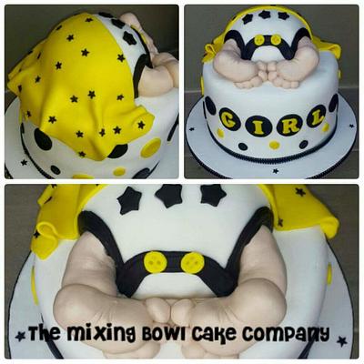 Baby shower - Cake by The Mixing Bowl Cake Company 