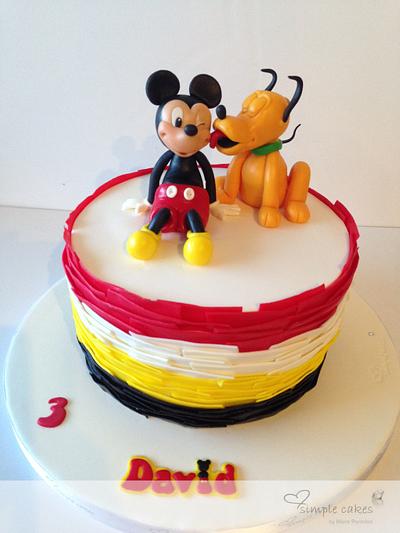 Mickey & Pluto - Cake by simple cakes - Mara Paredes