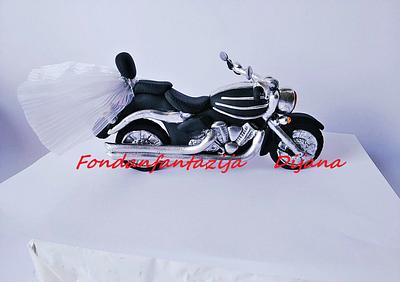 Bride motorcycle cake topper - Cake by Fondantfantasy