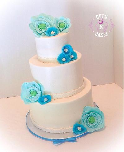 White & blue wedding - Cake by Cups-N-Cakes 