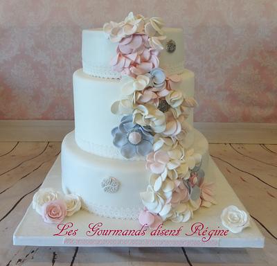 My latest wedding cake - Cake by Regine