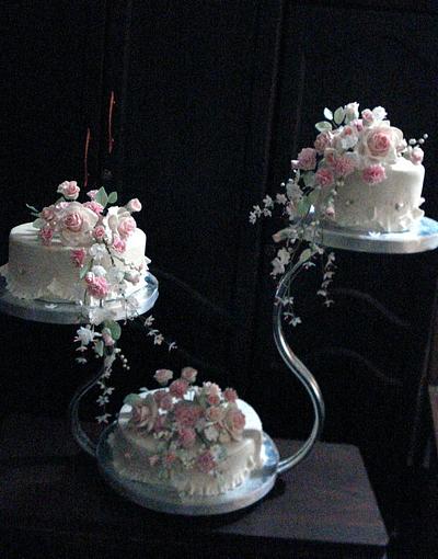 Vintage wedding cake - Cake by Laly Mookken's Cakes