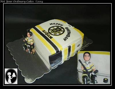Hockey jersey and guy - Cake by Not Your Ordinary Cakes
