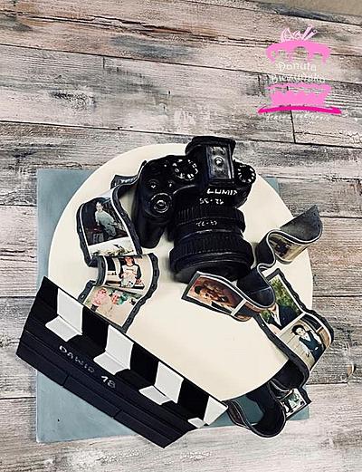 Movie Cake - Cake by danadana2