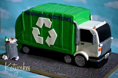 Recycling Truck Cake - Cake by Katycakes Austin