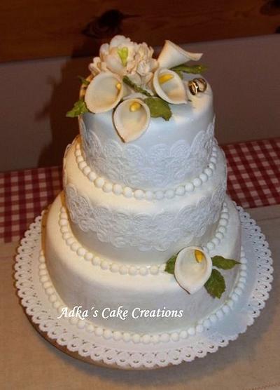 White Wedding Cake - Cake by AdkasCakesCreations