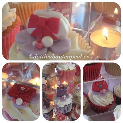 Handbag cupcakes  - Cake by Dottie