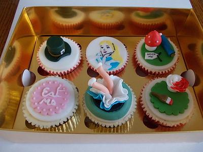 Alice in wonderland cupcakes - Cake by David Mason