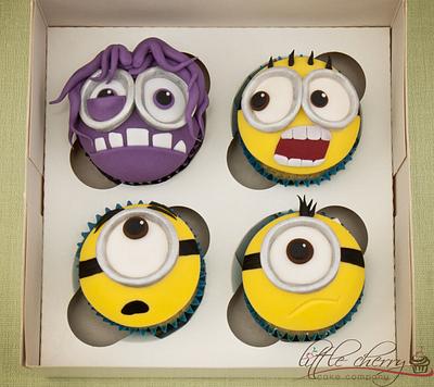 Minion Cupcakes - Cake by Little Cherry