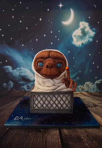 E.T. - Cake by Eliska