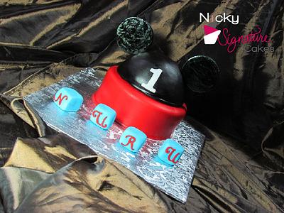 Mickey Mouse - Cake by NickySignatureCakes