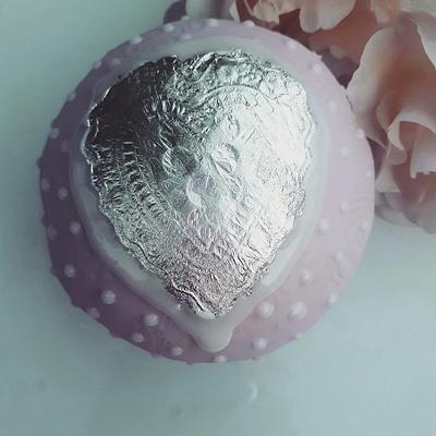 wedding cupcakes - Cake by Heena Sagani