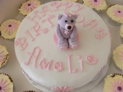 Little Girl Cake - Cake by Love it cakes