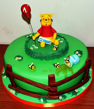 Pooh - Cake by MaripelCakes