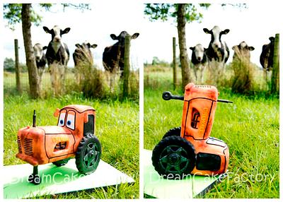 tipping tractor from Cars - Cake by Eline