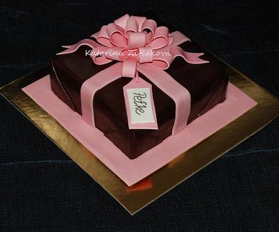 a gift - Cake by katarina139