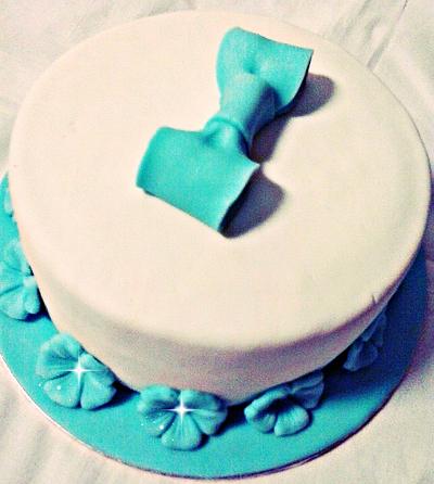 Light blue flowera - Cake by Mayvicake