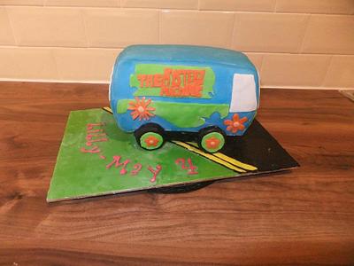 Scooby Doo Mystery Machine cake - Cake by LindyLou
