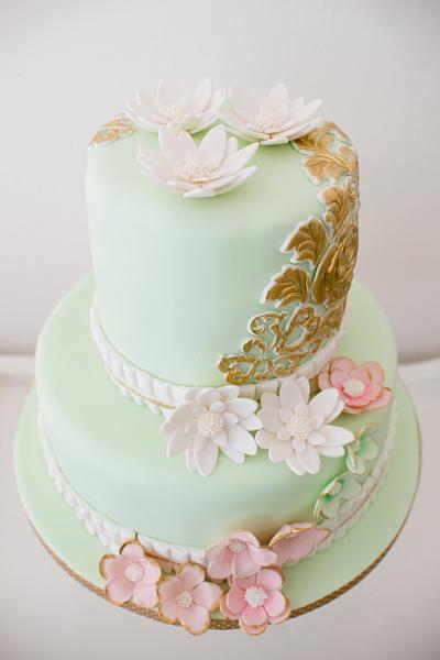 Vintage style cake and biscuits - Cake by Lulubelle's Bakes