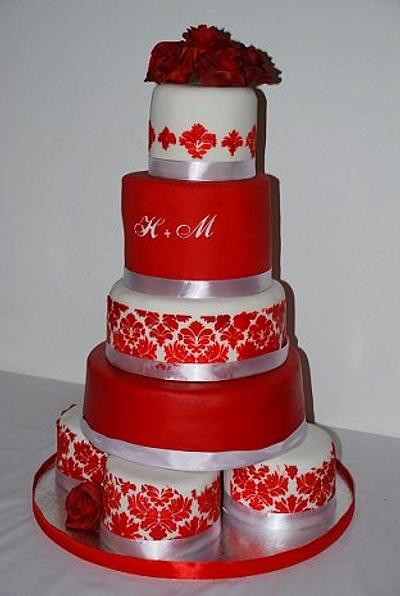 Red and white wedding cake  - Cake by Marie