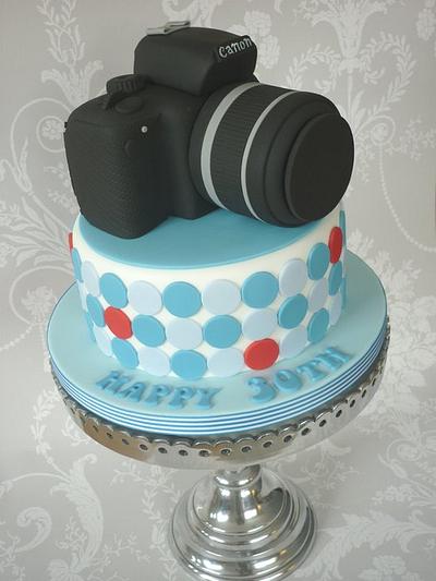 Canon Camera Birthday Cake - Cake by Isabelle Bambridge
