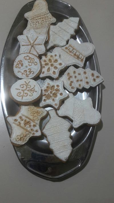 Gilded white Christmas Cookies  - Cake by Manuela 