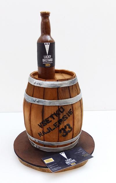 Beer keg and beer bottle - Cake by SWEET architect