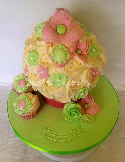 Happy Aniversary Giant Cupcake - Cake by Que's Cakes